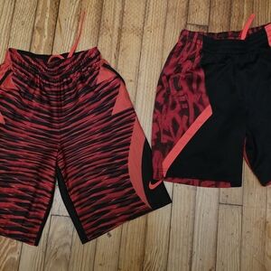 Boys Nike Shorts S/M